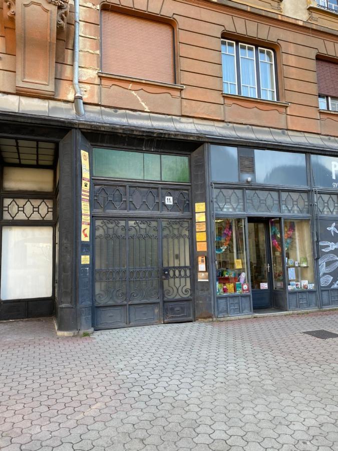 Black Stilt Apartments B3 Debrecen Extérieur photo