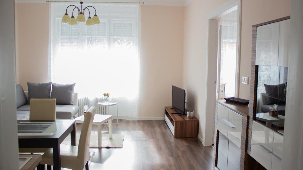 Black Stilt Apartments B3 Debrecen Extérieur photo